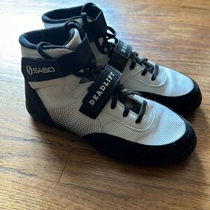 SABO deadlift shoe slightly used in great condition